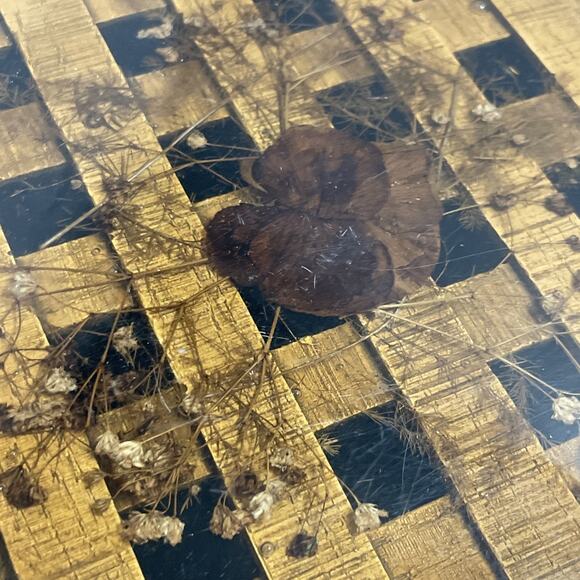 Vintage Acrylic Resin Hotplate Trivet Footed Dried Pressed Flower 8" MCM Lucite - Picture 3 of 5